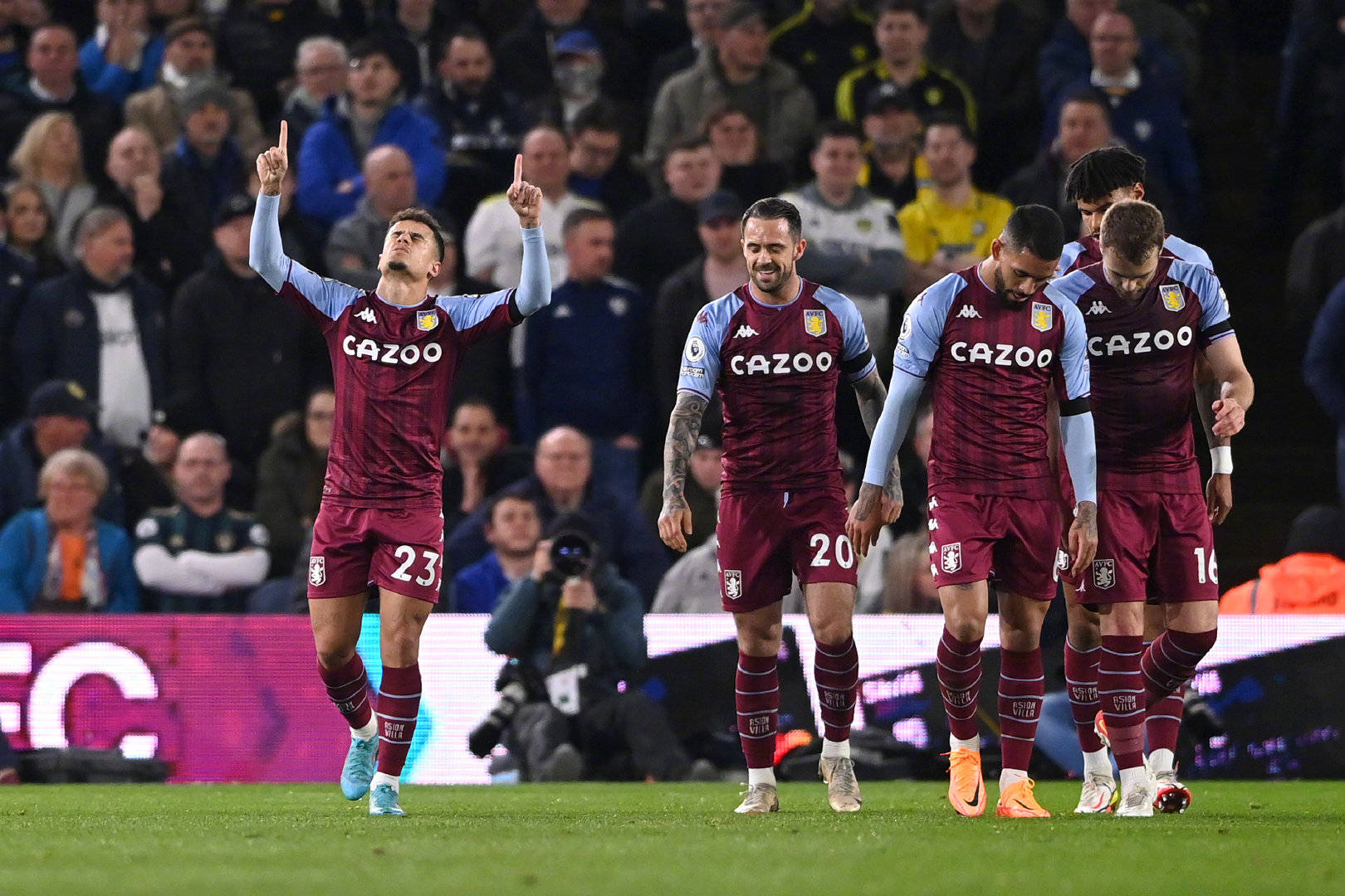 劳内这样站 劳内这样站