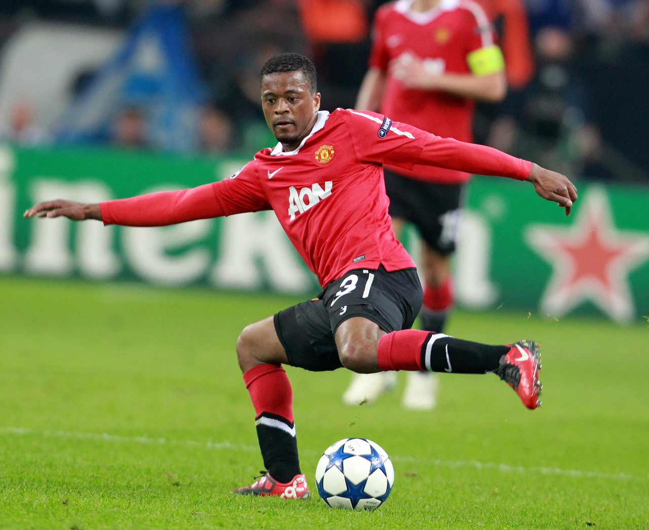 受到限制 受到限制